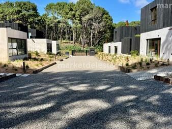 https://www.gallito.com.uy/casa-en-club-del-lago-moderna-inmuebles-26911215