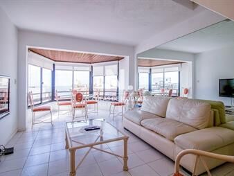 https://web5.gallito.com.uy/apartamento-en-venta-de-3-dormitorios-en-edificio-palm-beac-inmuebles-25022716