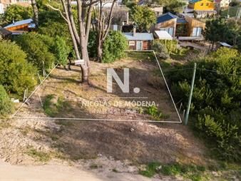 https://www.gallito.com.uy/venta-terreno-en-manantiales-400-m2-inmuebles-26046823