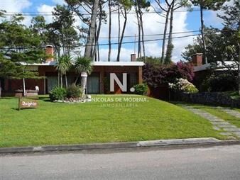 https://web5.gallito.com.uy/vende-casa-en-mansa-punta-del-este-de-3-dormitorios-inmuebles-26221634
