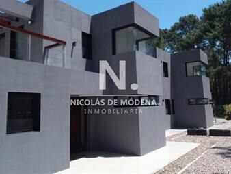 https://web5.gallito.com.uy/vende-casa-ideal-de-3-dormitorios-en-suite-en-solanas-pun-inmuebles-25546277