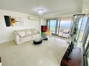 https://web5.gallito.com.uy/apartamento-en-brava-4-dormitorios-inmuebles-24921818