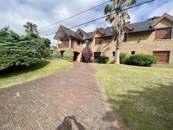 https://web5.gallito.com.uy/alquiler-anual-o-temporal-casa-7-dormitorios-playa-mansa-pu-inmuebles-24296340