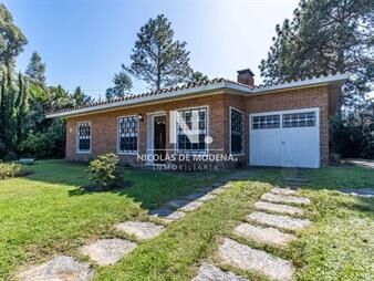 https://www.gallito.com.uy/hermosa-y-acogedora-casa-en-pinares-inmuebles-25042842