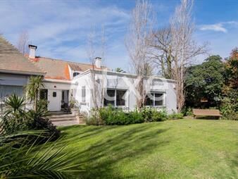 https://web5.gallito.com.uy/casa-en-venta-carrasco-sur-a-una-cuadra-de-la-rambla-inmuebles-25884635