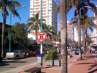 https://web5.gallito.com.uy/venta-locales-en-gorlero-galeria-pan-de-azucar-a-la-calle-inmuebles-27008175