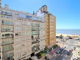 https://web5.gallito.com.uy/venta-apartamento-2-dormitorios-servicio-y-garage-en-pocit-inmuebles-26863449