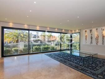 https://www.gallito.com.uy/venta-de-apartamento-con-3-dormitorios-en-suite-en-carras-inmuebles-25834873