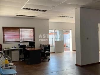 https://web5.gallito.com.uy/local-en-alquiler-inmuebles-24532740