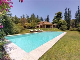 https://www.gallito.com.uy/casa-en-venta-de-4-dormitorios-en-san-rafael-punta-del-est-inmuebles-19639504