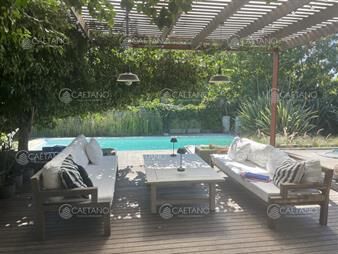 https://web5.gallito.com.uy/moderna-casa-en-zona-colegios-4-suites-espectacular-barbac-inmuebles-27037881
