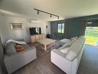 https://www.gallito.com.uy/hermosa-casa-de-espectacular-construccion-en-venta-inmuebles-27038029