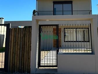 https://www.gallito.com.uy/casa-en-venta-a-estrenar-en-lomas-de-solymar-3-dormitorios-inmuebles-25727162