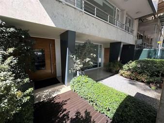https://web5.gallito.com.uy/alquiler-o-venta-elegante-apartamento-frente-al-golf-parri-inmuebles-27049330
