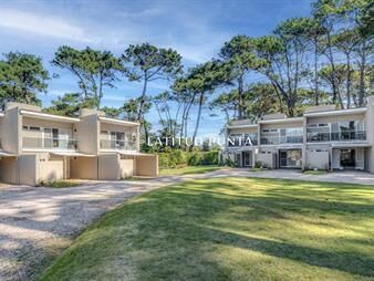 https://web5.gallito.com.uy/duplex-de-2-dormitorios-en-san-rafael-inmuebles-26320416