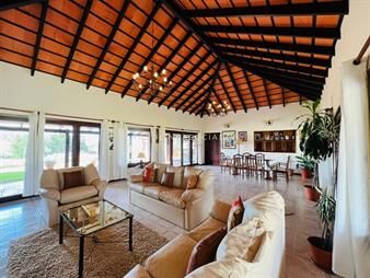 https://www.gallito.com.uy/chacra-en-venta-de-5-dormitorios-en-punta-del-este-inmuebles-23013367