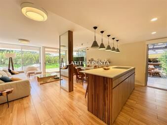 https://web5.gallito.com.uy/apartamento-en-mansa-3-dormitorios-patio-y-parrillero-inmuebles-26962681