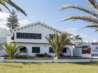 https://www.gallito.com.uy/importante-residencia-frente-al-mar-inmuebles-22909185