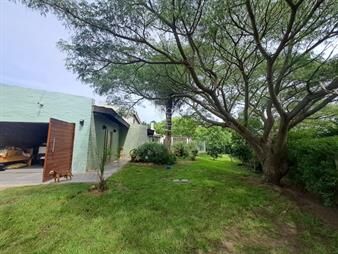 https://www.gallito.com.uy/casa-en-punta-del-este-pinares-inmuebles-26928421
