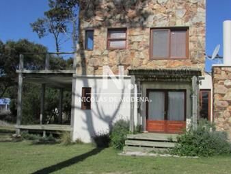 https://www.gallito.com.uy/vende-casa-de-3-dormitorios-en-la-juanita-jose-ignacio-inmuebles-27069170