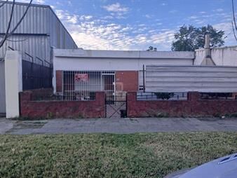 https://web5.gallito.com.uy/venta-casa-local-comercial-en-cerrito-de-la-victoria-inmuebles-25723704