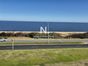 https://www.gallito.com.uy/pent-house-en-1°-fila-a-estrenar-inmuebles-25034024