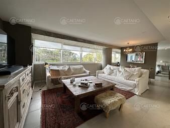 https://www.gallito.com.uy/venta-departamento-amplio-monoambiente-con-vista-bosque-inmuebles-23721237