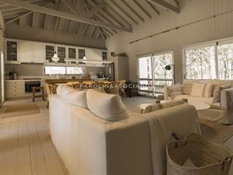 https://web5.gallito.com.uy/casa-en-venta-de-4-dormitorio-en-pinar-del-faro-punta-del-inmuebles-24836009