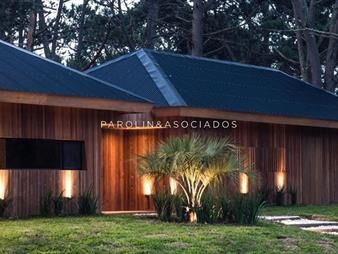https://web5.gallito.com.uy/hermosa-casa-en-venta-con-4-dormitorios-en-pinar-del-faro-inmuebles-25482701
