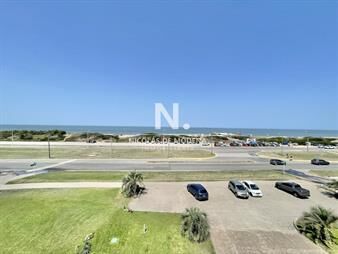 https://web5.gallito.com.uy/venta-de-apartamento-en-brava-de-2-dormitorios-y-medio-punt-inmuebles-23804604
