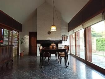 https://web5.gallito.com.uy/venta-2-casas-en-un-mismo-padron-5-dormitorios-domingo-bazz-inmuebles-24101584