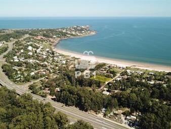 https://www.gallito.com.uy/terreno-en-venta-punta-ballena-ref-pbi1106-inmuebles-25242462