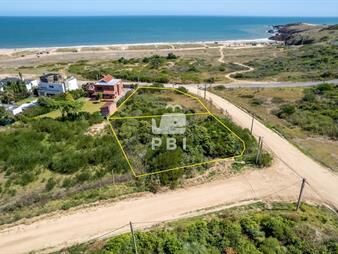 https://www.gallito.com.uy/terreno-con-vista-al-mar-en-las-grutas-punta-ballena-ref-inmuebles-24983805