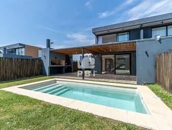 https://web5.gallito.com.uy/casa-de-3-dormitorios-en-grutas-village-punta-ballena-re-inmuebles-25026625