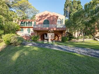 https://www.gallito.com.uy/casa-en-venta-punta-ballena-6-dormitorios-ref-pbi312-inmuebles-23062766