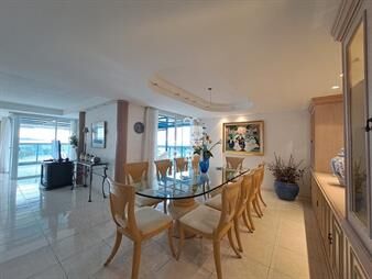 https://web5.gallito.com.uy/venta-apartamento-3-dormitorios-en-suite-playa-mansa-be-inmuebles-24240657
