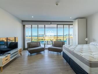 https://web5.gallito.com.uy/venta-de-apartamento-en-syrah-premium-punta-ballena-syr-inmuebles-25928311