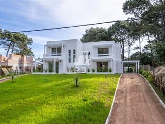https://www.gallito.com.uy/casa-2-dormitorios-en-chihuahua-punta-ballena-ref-pbi2-inmuebles-23082213