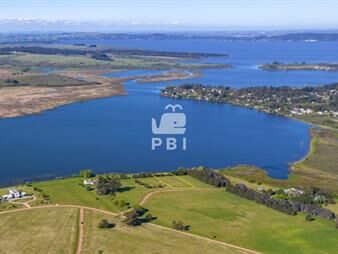 https://web5.gallito.com.uy/venta-de-lote-en-laguna-de-los-cisnes-punta-ballena-ref-inmuebles-23082249