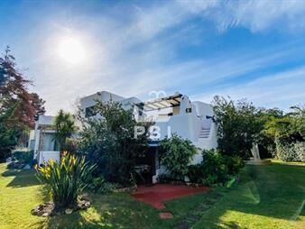 https://web5.gallito.com.uy/casa-3-dormitorios-en-solana-punta-ballena-ref-pbi2309-inmuebles-24696455
