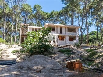 https://web5.gallito.com.uy/terreno-en-venta-club-del-lago-ref-pbi805-inmuebles-26628012
