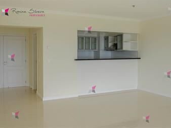 https://web5.gallito.com.uy/apartamento-en-venta-3-dormitorios-con-vista-al-mar-en-punt-inmuebles-26928111