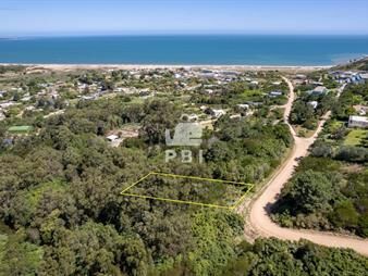 https://web5.gallito.com.uy/terreno-en-las-grutas-punta-ballena-ref-pbi2975-inmuebles-23137540