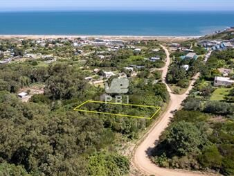 https://www.gallito.com.uy/terreno-en-las-grutas-punta-ballena-ref-pbi2973-inmuebles-23137537