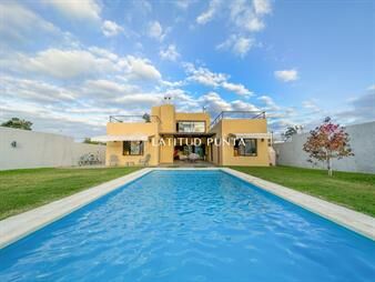 https://www.gallito.com.uy/casa-con-vista-a-laguna-del-diario-3-dormitorios-mãs-depe-inmuebles-23855955