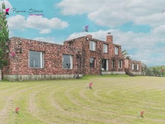 https://web5.gallito.com.uy/hermosa-posada-lejos-del-ruido-cerca-de-todo-inmuebles-27091554