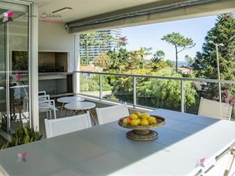 https://web5.gallito.com.uy/venta-de-apartamento-de-2-dormitorios-en-mansa-punta-del-es-inmuebles-27091571