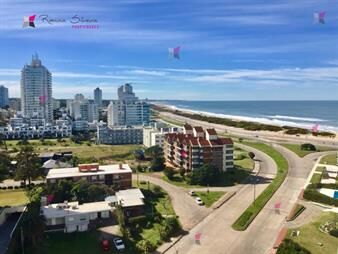 https://web5.gallito.com.uy/apartamento-en-alquilerer-2-dormitorios-y-dependencia-en-br-inmuebles-27091791