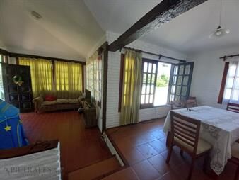 https://www.gallito.com.uy/casa-en-venta-4-dormitorios-3-baã±os-fondo-barbacoa-y-gar-inmuebles-24280378