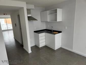 https://www.gallito.com.uy/monoambiente-en-venta-con-renta-terraza-y-patio-av-river-inmuebles-23123264